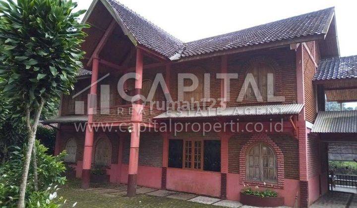 Rumah Villa Tjantique Kabupaten Garut Jl. Raya Cigedug 13