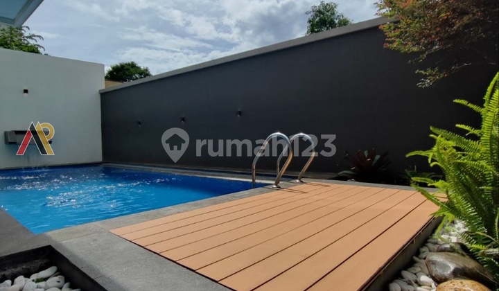 3-Story House with Rooftop Private Pool in Pasar Minggu, South Jakarta 2