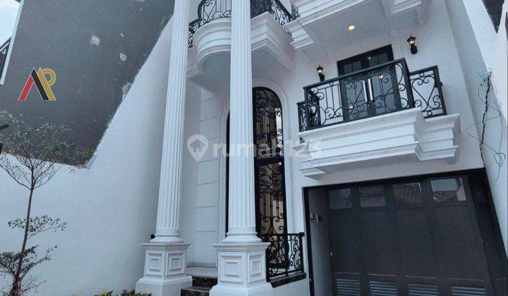 Rumah Murah American Classic Pool Samping Ragunan Jakarta Selatan 1