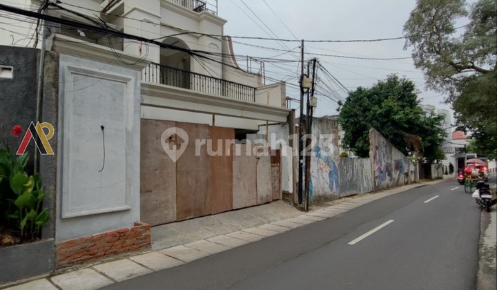 Rumah Modern Classic Lokasi Premium Jagakarsa Jakarta Selatan 2