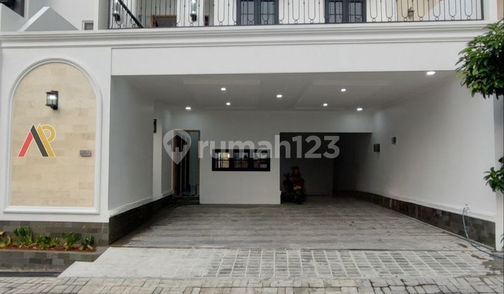 Rumah American Classic Private Pool Jagakarsa Jakarta Selatan 2