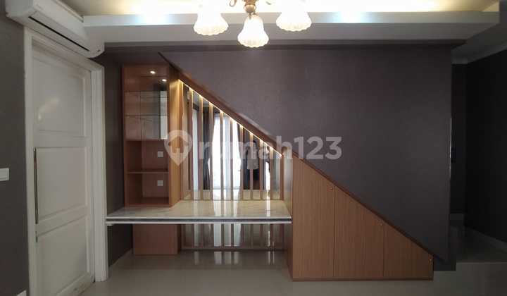 Rumah Bagus di Cluster Omaha Village Gading Serpong , Tangerang 7
