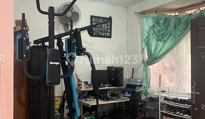 Rumah Bagus SHM di Sektor 1b Gading Serpong, Tangerang 2