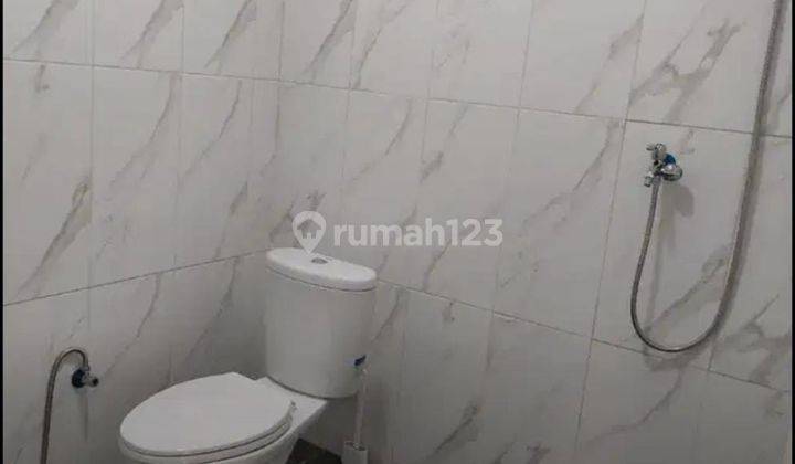 Rumah 2 Lantai Bagus di Hook Sektor 6 Gading Serpong, Tangerang 9