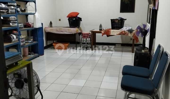Rumah Dua Lantai Kebayoran Lama Jakarta Selatan