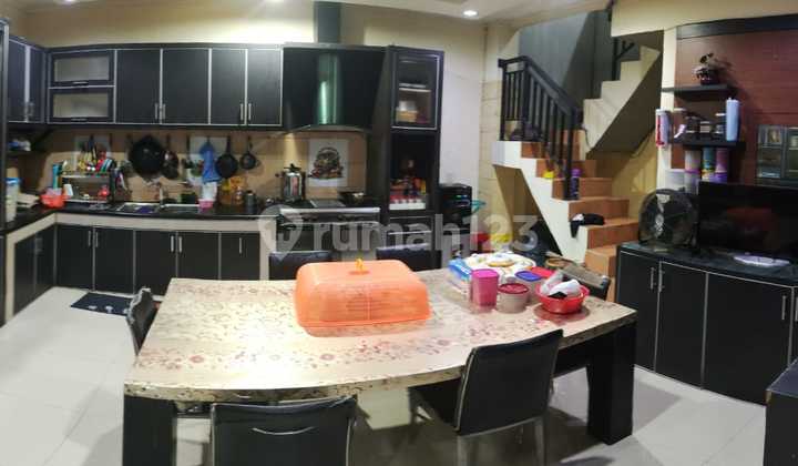 Ready-to-Occupy House Fully Furnished Premier Park 1 Modernland Tangerang 2