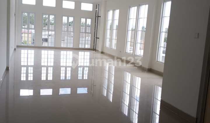 4-Unit Row Shophouse Modernland Tangerang City 4-Unit Row Shophouse Modernland Tangerang City