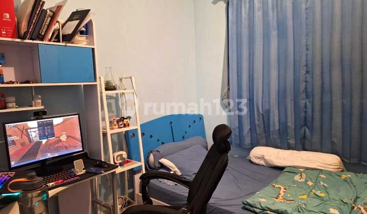 Neat and Ready-to-Occupy 2-Story House in Grand Duta Cluster, Tangerang City 2