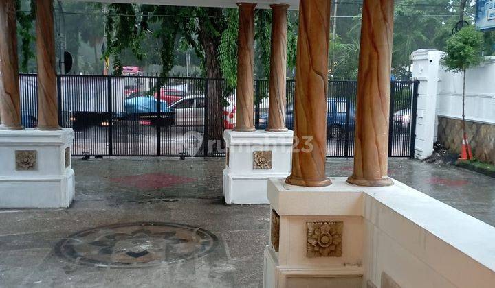 Rumah Bagus Komersial Area Di Raya Darmo Pusat Kota Surabaya 12