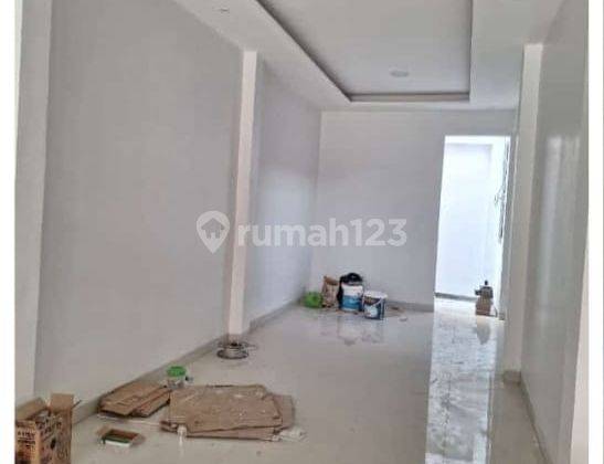 Dijual rumah 2 Lantai di taman harapan baru Bekasi 2