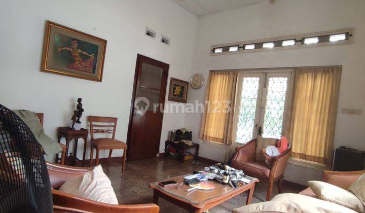 Rumah di Cikini SHM Butuh Renovasi,bangunan tua  5