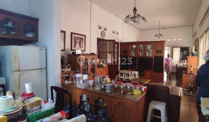 Rumah di Cikini SHM Butuh Renovasi,bangunan tua  12