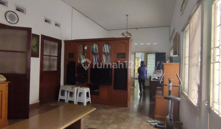 Rumah di Cikini SHM Butuh Renovasi,bangunan tua  13