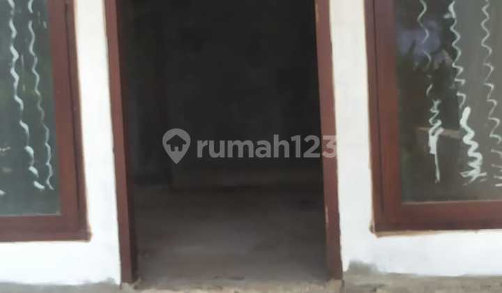 Rumah di Cemara Residence 3 Lantai SHM Baru 3