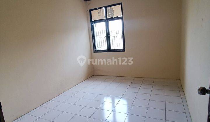 Rumah di Krukut 2 Lantai SHM 10