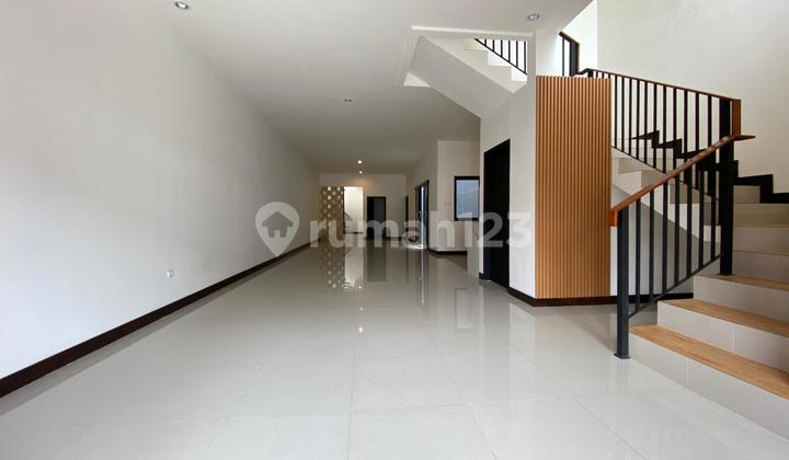 Brand New Rumah 2 Lantai Ada Taman di Dalam Rumah di Cinere 2