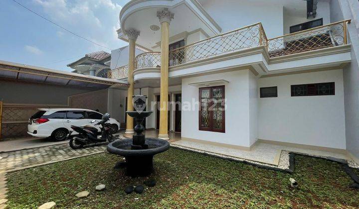 Rumah Modern Halaman Depan Luas Siap Huni 2 Lantai di Cireundeu 1