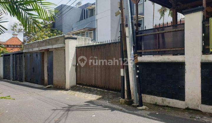 Kesempatan Emas Rumah Bonus Tanah Luas 936 m² di Cilandak 1