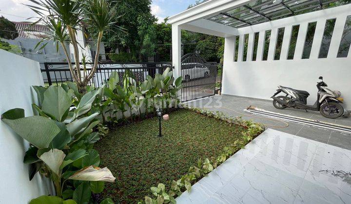 Rumah Modern Hanya 2 M-an di Cinere Semi Furnished 1