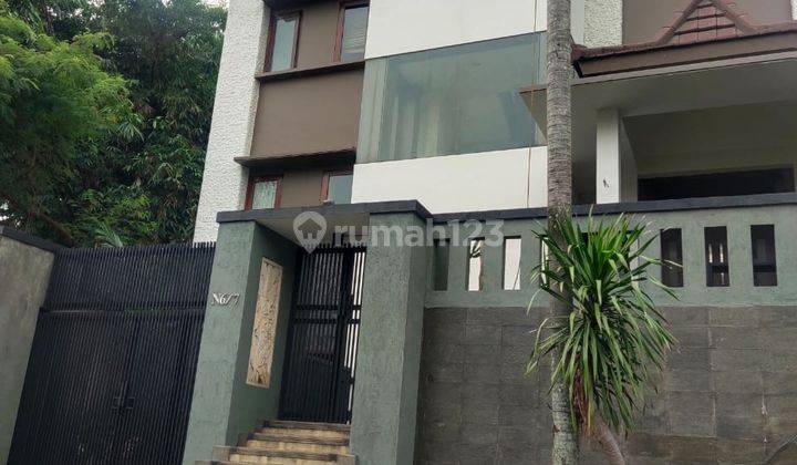 Rumah Modern di Villa Cinere Mas Luas 299 m2 Siap Huni 2