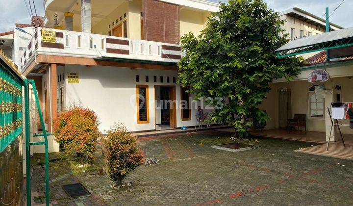 Rumah Bagus 2 Lantai di Lebak Bulus  1