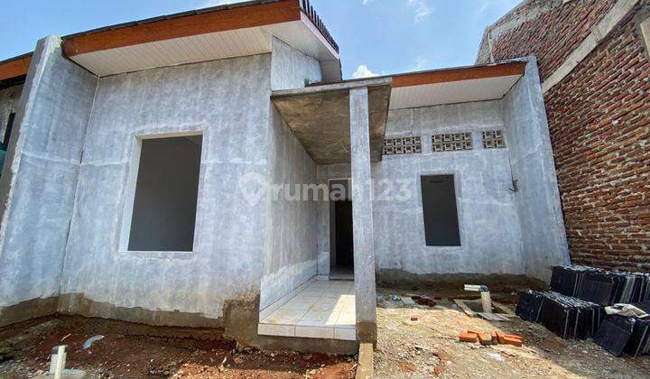 Rumah Baru Minimalis di Meruyung  1