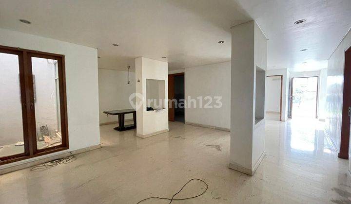 Rumah Modern Harga Menarik di Pondok Indah  2