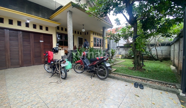 Rumah Siap Huni dengan Halaman Luas di Cinangka 2