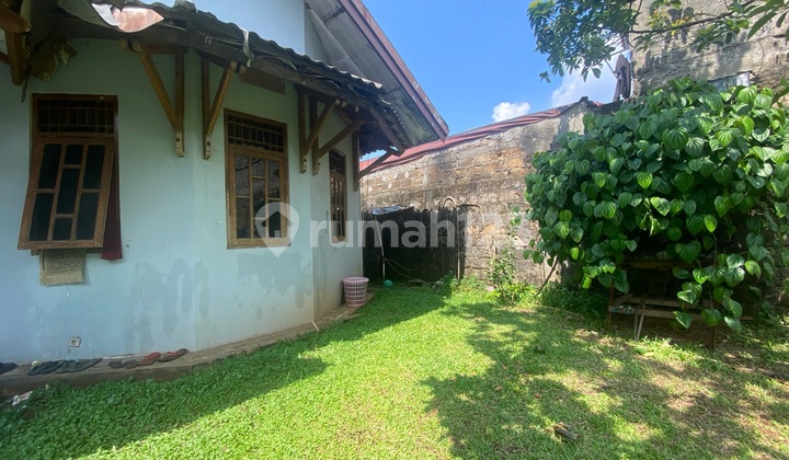 House With a Spacious Yard Ready to Occupy 2