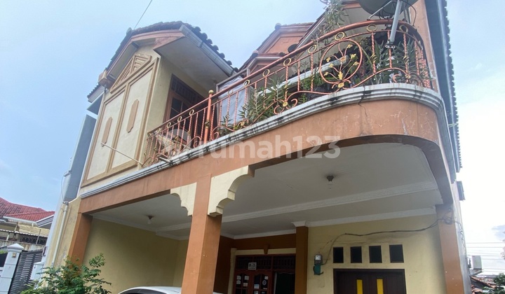 Rumah Di Lokasi Strategis Cocok Untuk Rumah Tinggal Atau Usaha