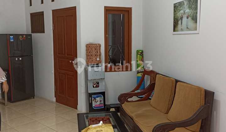 Rumah Asri 2 Lantai Terawat Bonus Pavilyun di Depok 2