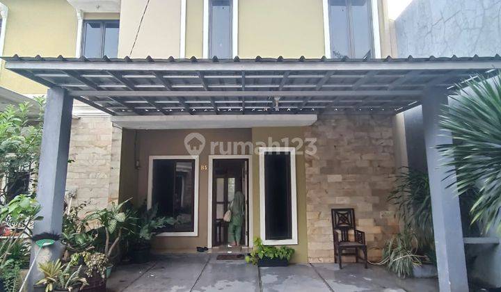 Rumah Cantik 2 Lantai di Perumahan Asri Pondok Cabe 1