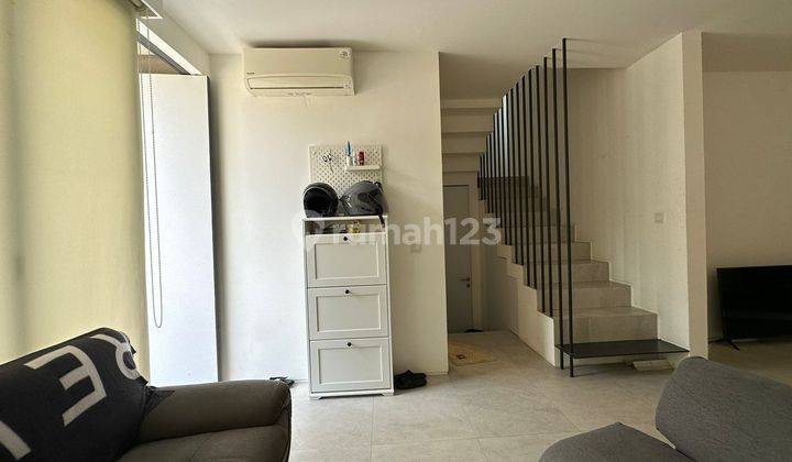 foto lainnya rumah modern minimalist 2 lantai