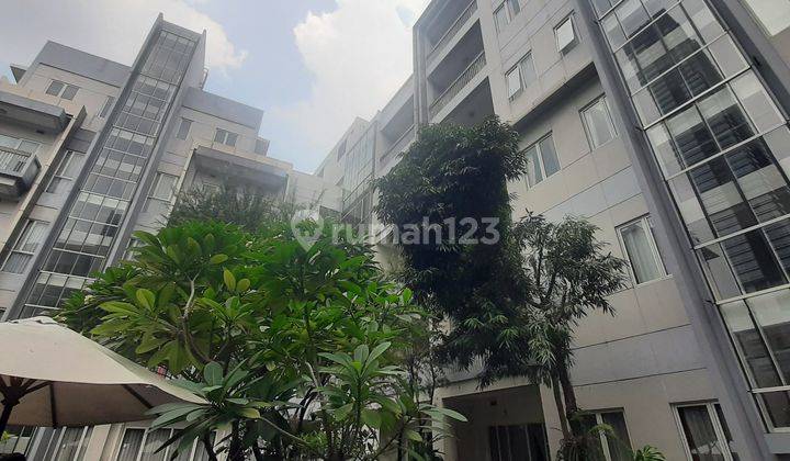 Comfy Low-Rise Apartment Unit in Semanggi 2