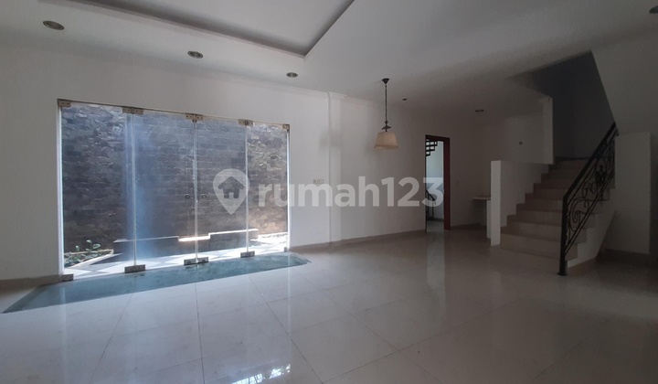 Rumah Cantik Terawat di Lokasi Strategis Pondok Cabe