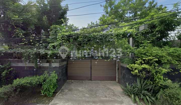 For Sale Modern Split-Level Country Resort Home in the Midst of Vast Land in Cipete Utara 2