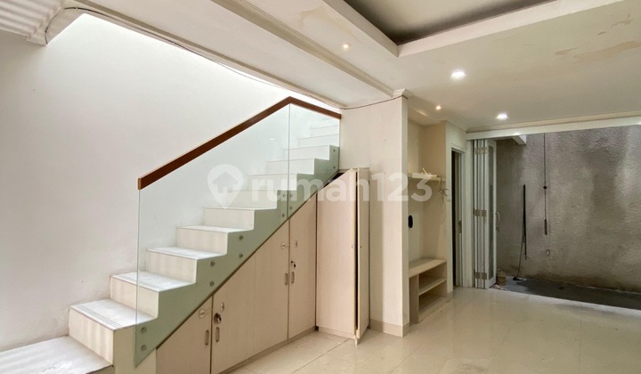 Rumah Cozy Modern dalam Perumahan Strategis di Lebak Bulus 2