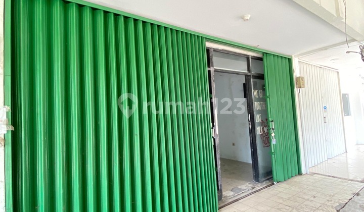 Strategic Shop House in Block A Cinere, Opposite Cinere Mall Strategic Shop House in Block A Cinere, Opposite Cinere Mall