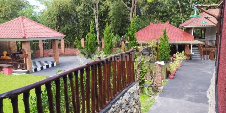 Vila Atau Ruang Usaha Yang Nyaman Dan Cantik 2