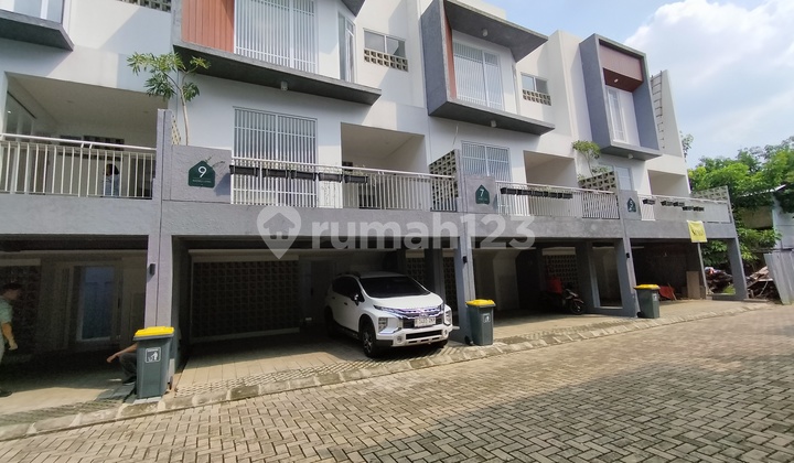 Rumah baru bergaya Jepang di Cinere   1