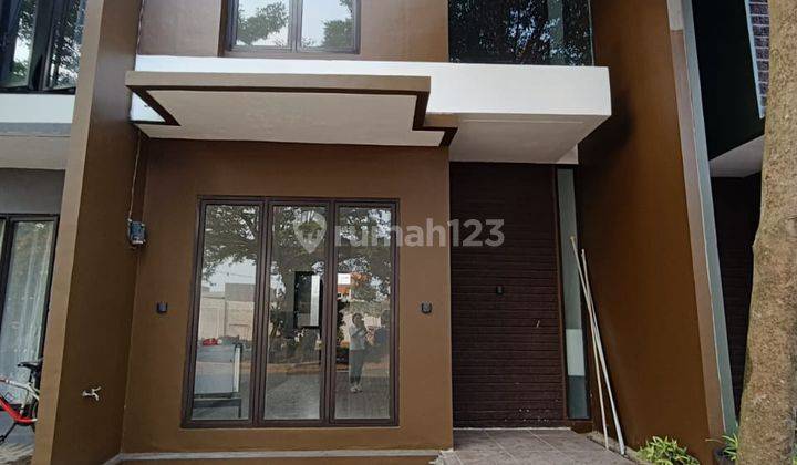 Rumah 2 Lantai Design Modern Siap Huni di Pamulang 1