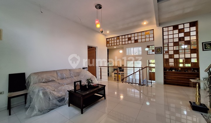Rumah Semi Furnished 2 Lantai di Cinere Rapih Siap Huni
