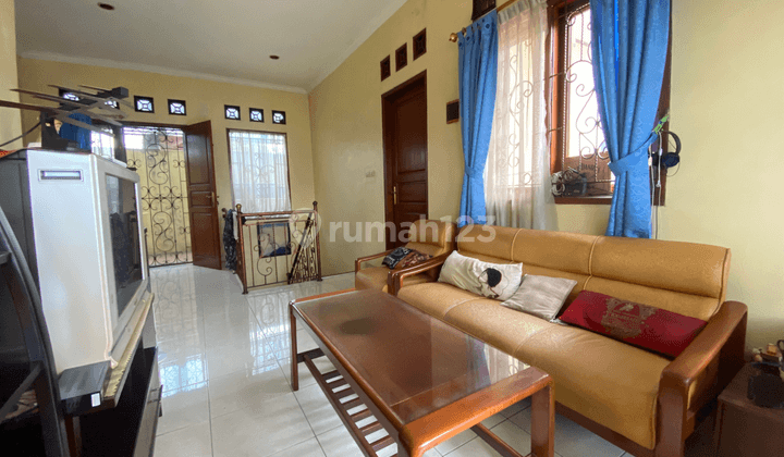 Investasi Properti Ideal Rumah 2 Lantai di Cinere, Hanya 1,6 M 2