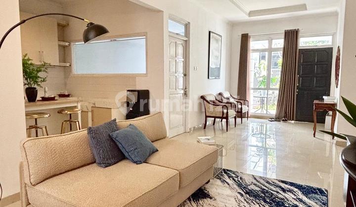 1-Story House in Cinere Megapolitan Semi-Furnished Ready to Occupy 1-Story House in Cinere Megapolitan Semi-Furnished Ready to Occupy