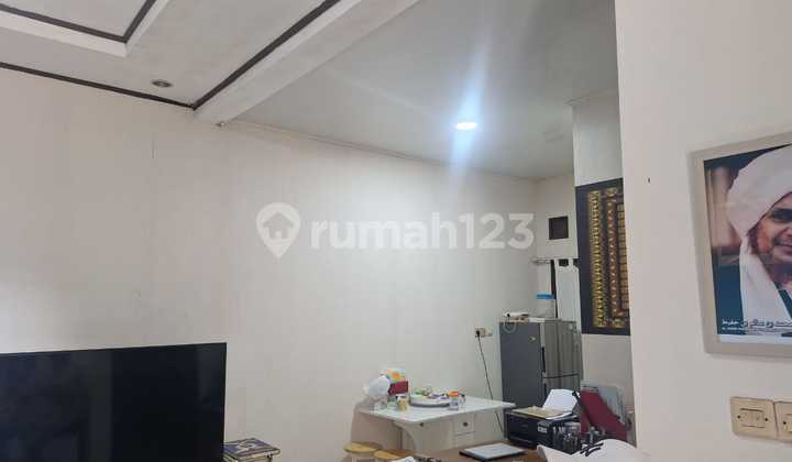 Minimalist House in Limo Depok, Quiet Location and Flood-Free 2