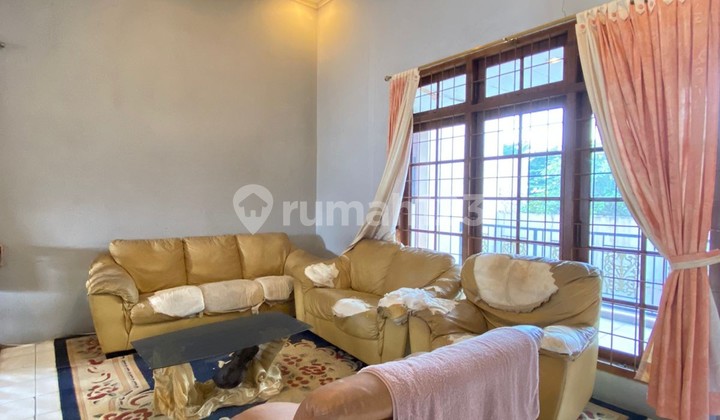 Best Price Rumah Semi Furnished Luas 240-Lokasi Strategis 2