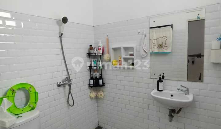 2-Storey Semi-Furnished House in Cinere Ready to Occupy 2