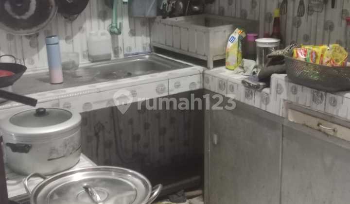 2-Story House 746M2 in Pancoran Mas, East-Facing 2