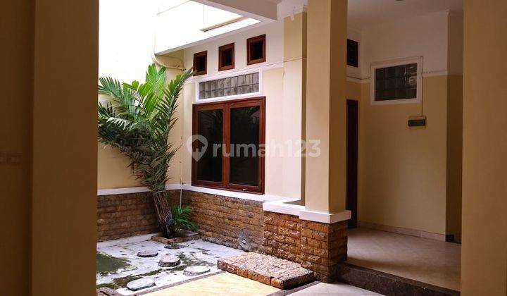 Disewakan Rumah Di Sukomanunggal Jaya, Surabaya Barat Kt 5