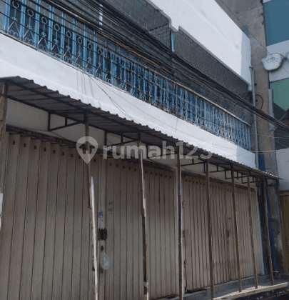 Disewakan Ruko Bangunan 2 Lantai Di Pasar Kembang Surabaya Kt 1